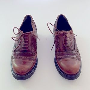 Joan and David Oxfords hand made in Italy